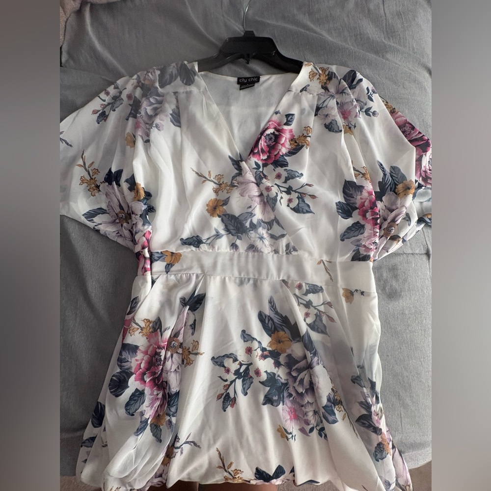 City Chic White Floral Wrap dress plus size Small.